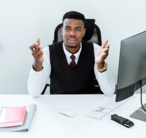 Leia mais sobre o artigo Falar sobre você é o passo inicial para o aprendizado de um segundo idioma.  ** O famoso Pitch Elevator **